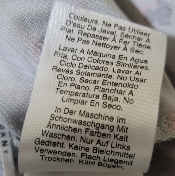 DKNY Medium Sleeveless Animal Print Front Gathered Ruching Twist Knot Knit Top - Picture 13 of 14